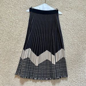 Pinkyotto black/grey/cream pleated midi skirt